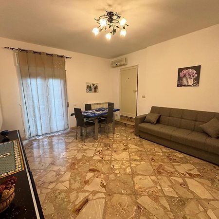 Mondello21 - Holidayhome パレルモ エクステリア 写真