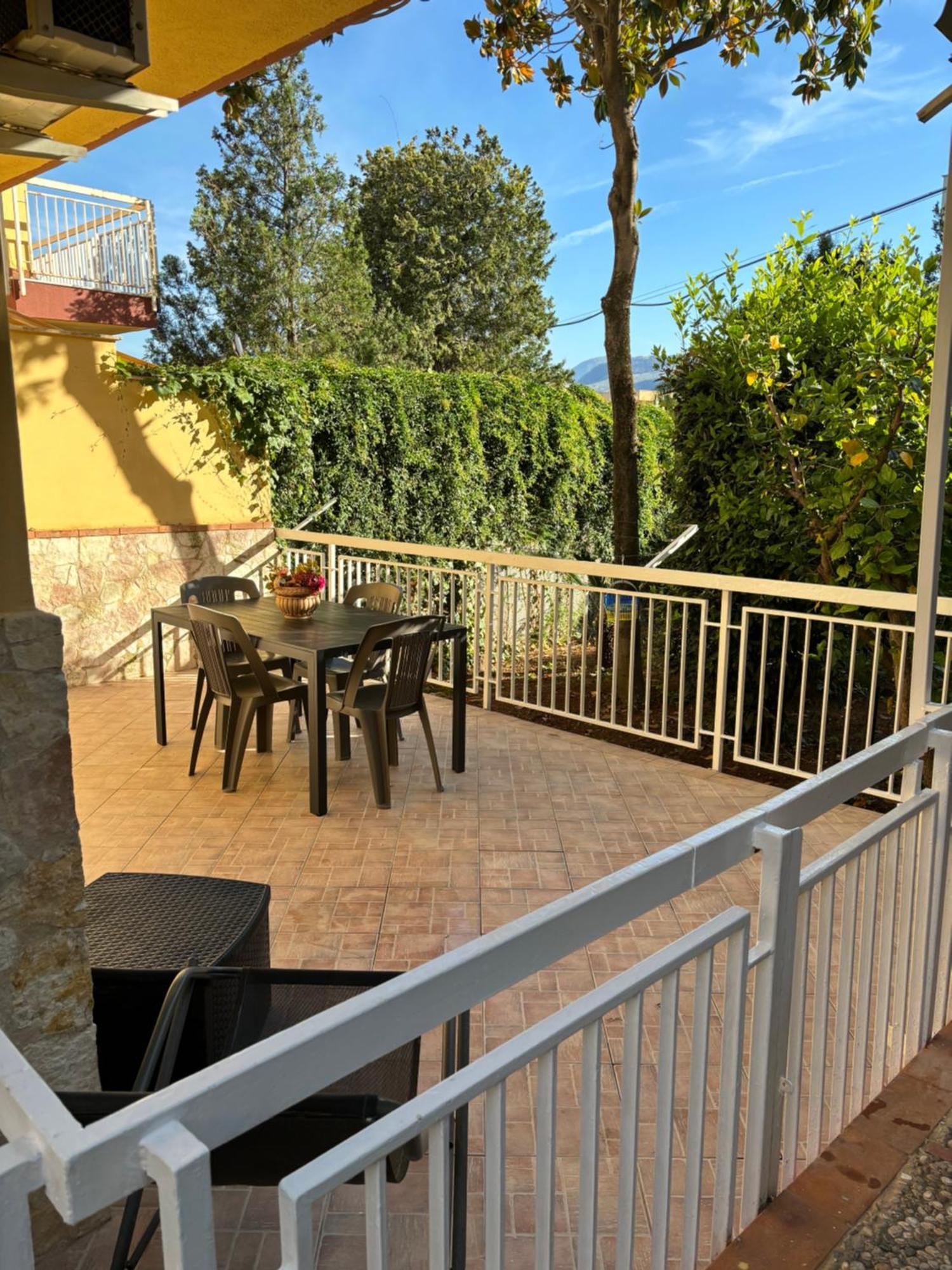 Mondello21 - Holidayhome パレルモ エクステリア 写真